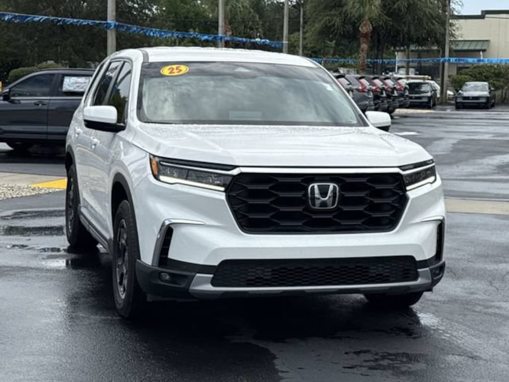 Used 2025 Honda Pilot EX-L SUV