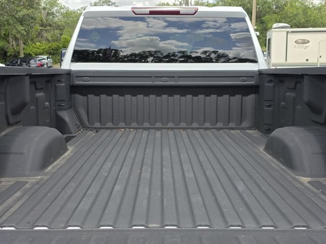 2025 Chevrolet Silverado 2500HD Custom - Photo 12