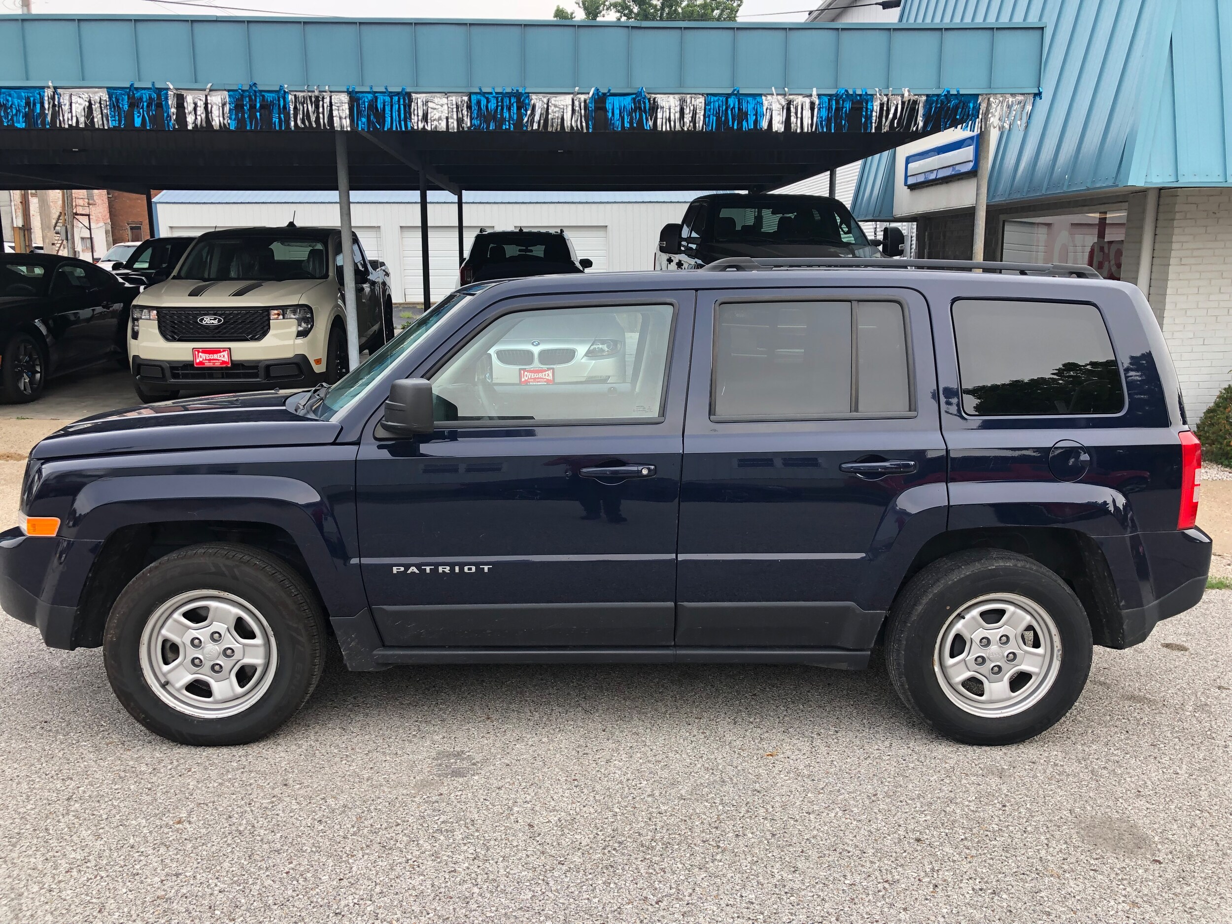 2016 Jeep Patriot Sport photo 2