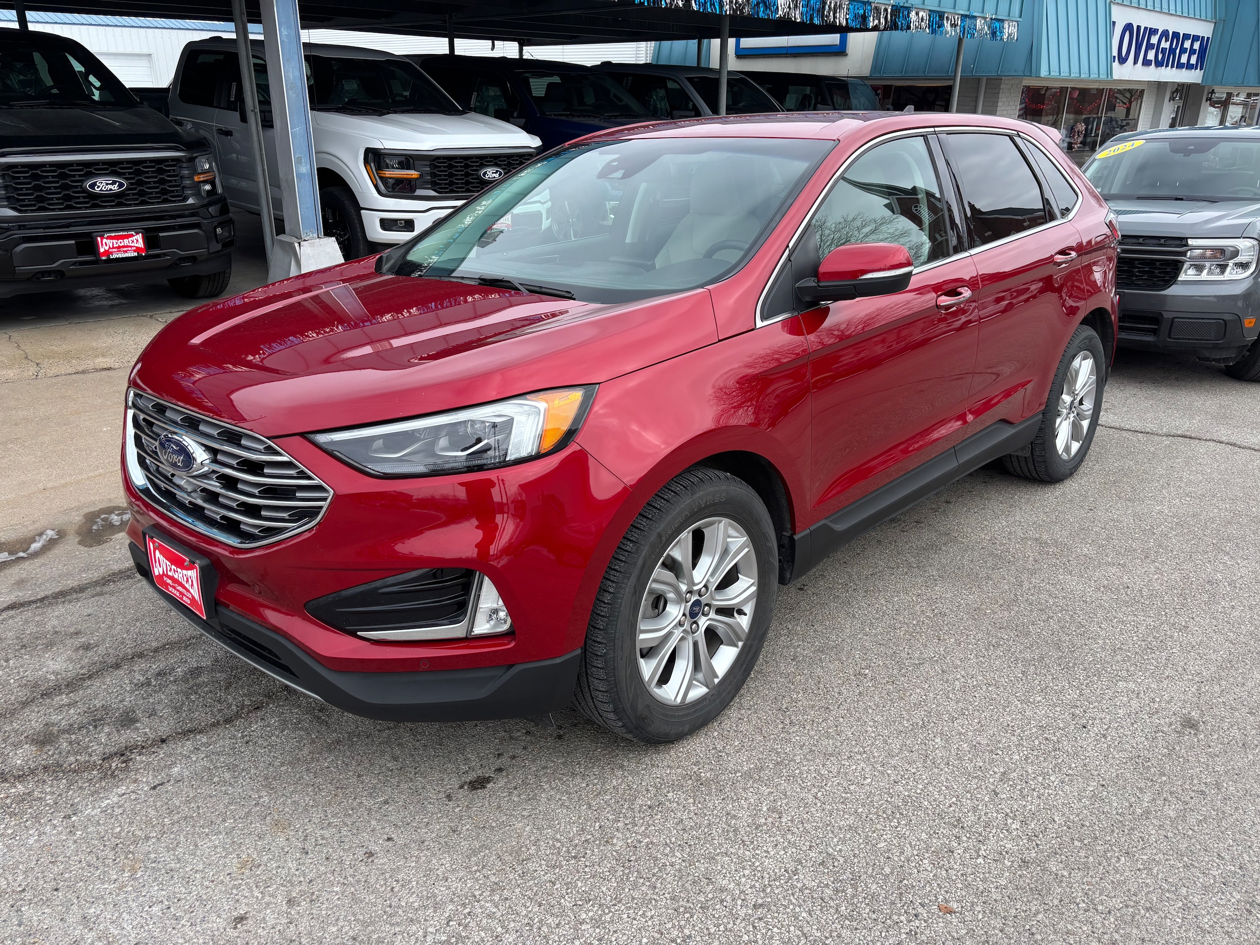 2022 Ford Edge Titanium