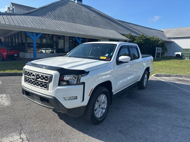 2024 Nissan Frontier SV Crew Cab 4X4 SWB's photo