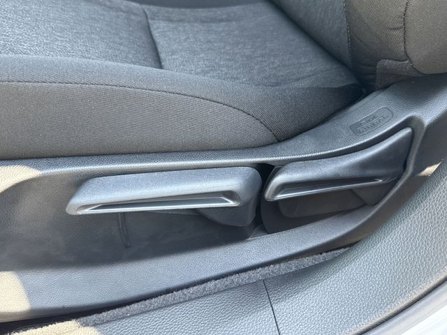 2025 Honda Accord LX - Photo 21
