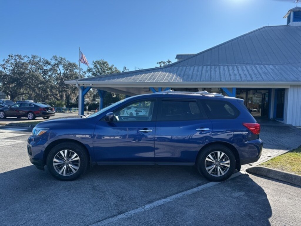 Used 2020 Nissan Pathfinder SL SUV