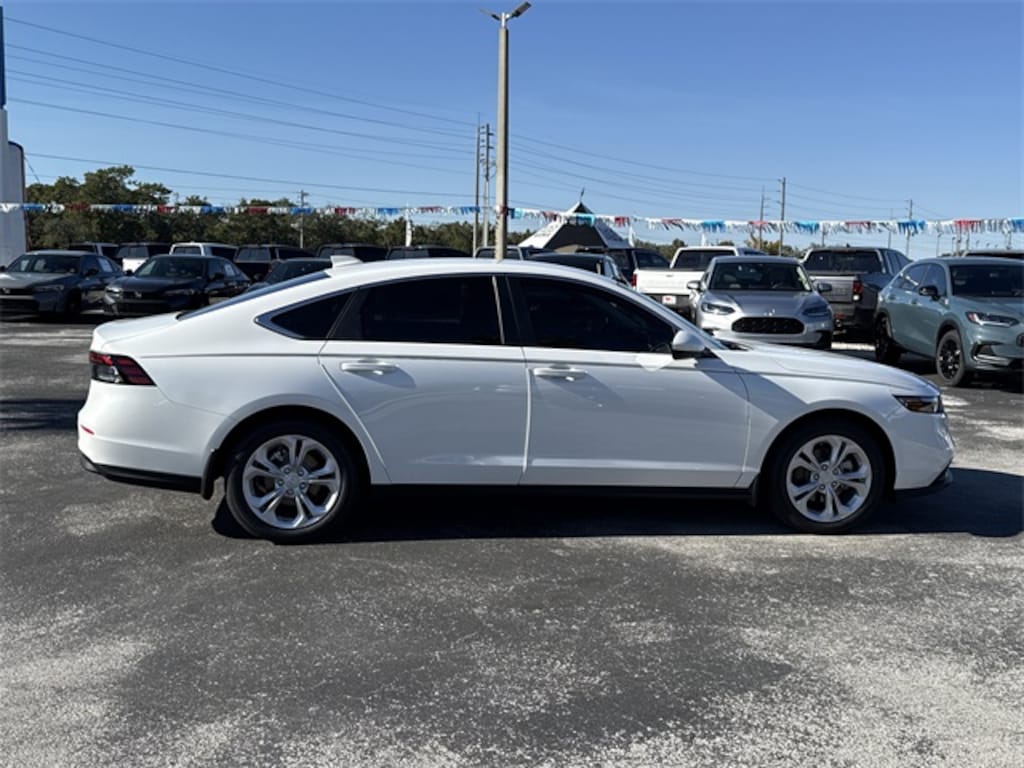 New 2025 Honda Accord LX Sedan