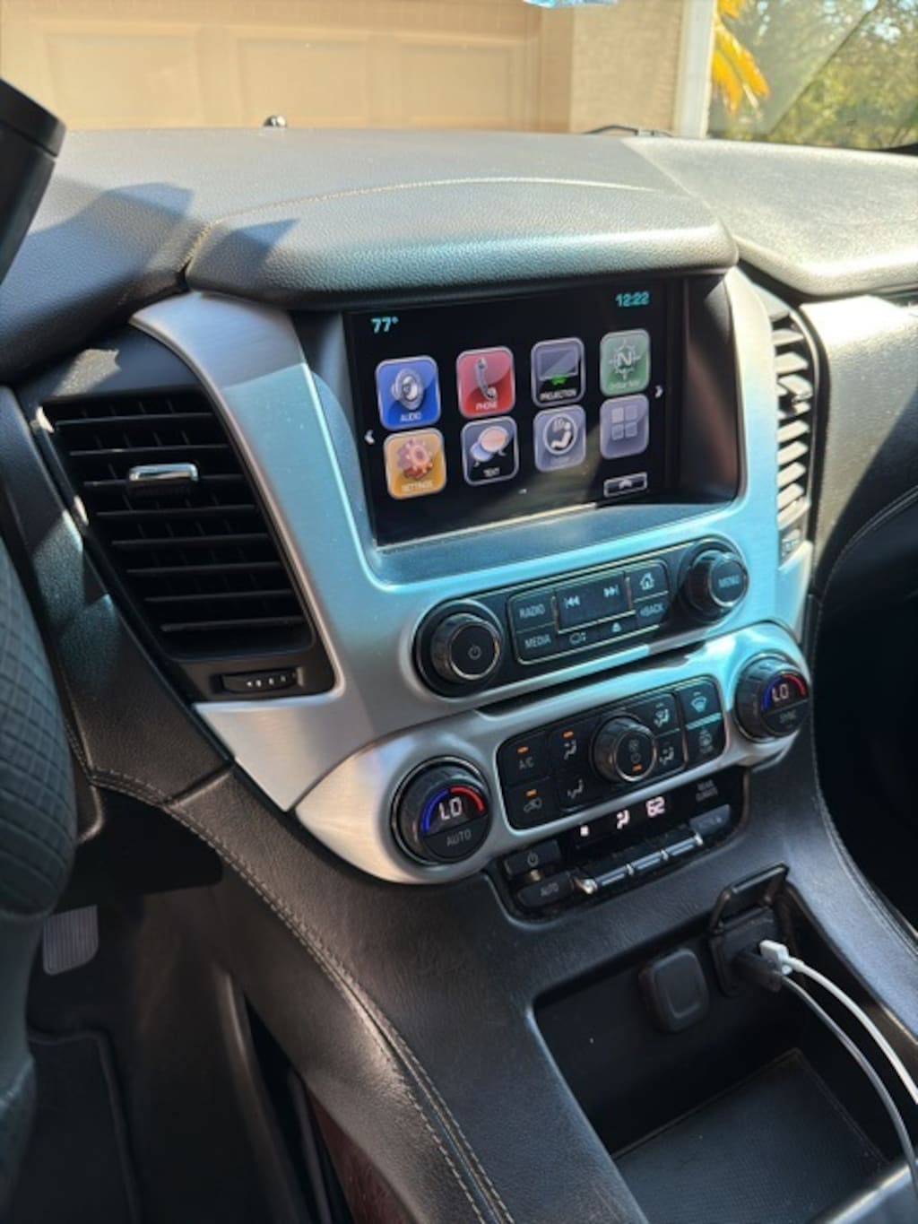 Used 2018 GMC Yukon XL SLE SUV