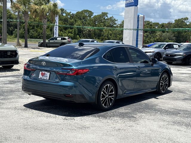 2025 Toyota Camry XLE - Photo 6