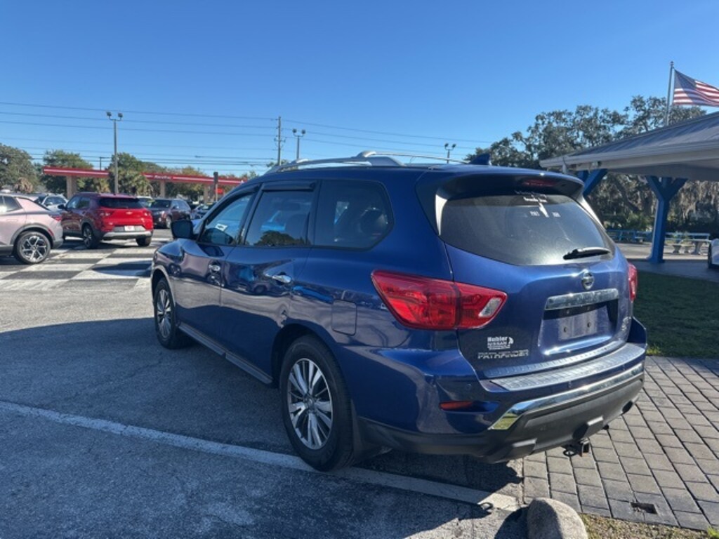 Used 2020 Nissan Pathfinder SL SUV