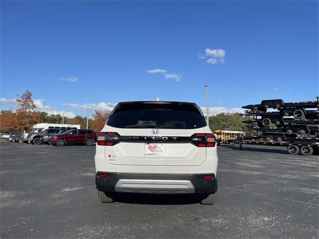 2025 Honda Pilot EX-L photo 4