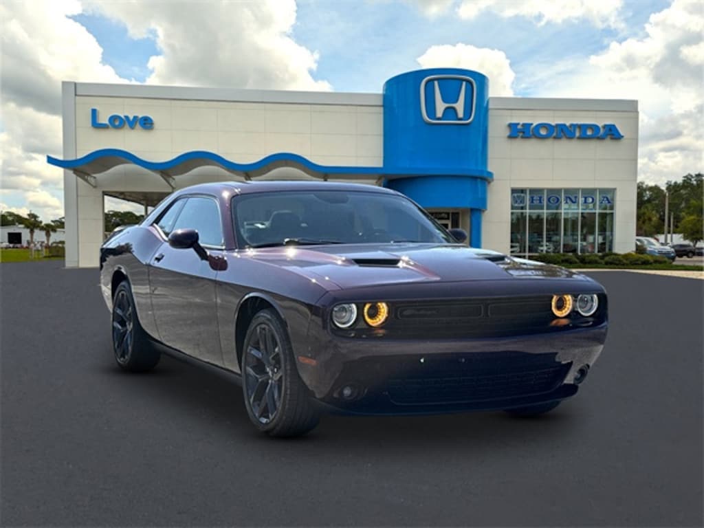 Used 2022 Dodge Challenger SXT Coupe