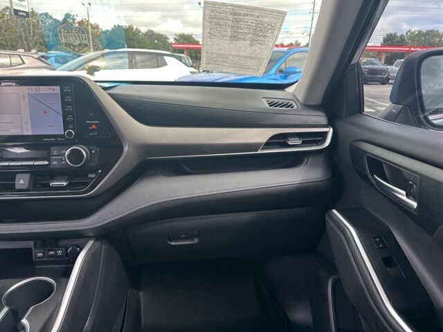 2020 Toyota Highlander XLE photo 4