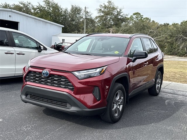 2024 Toyota RAV4 Hybrid LE photo 2