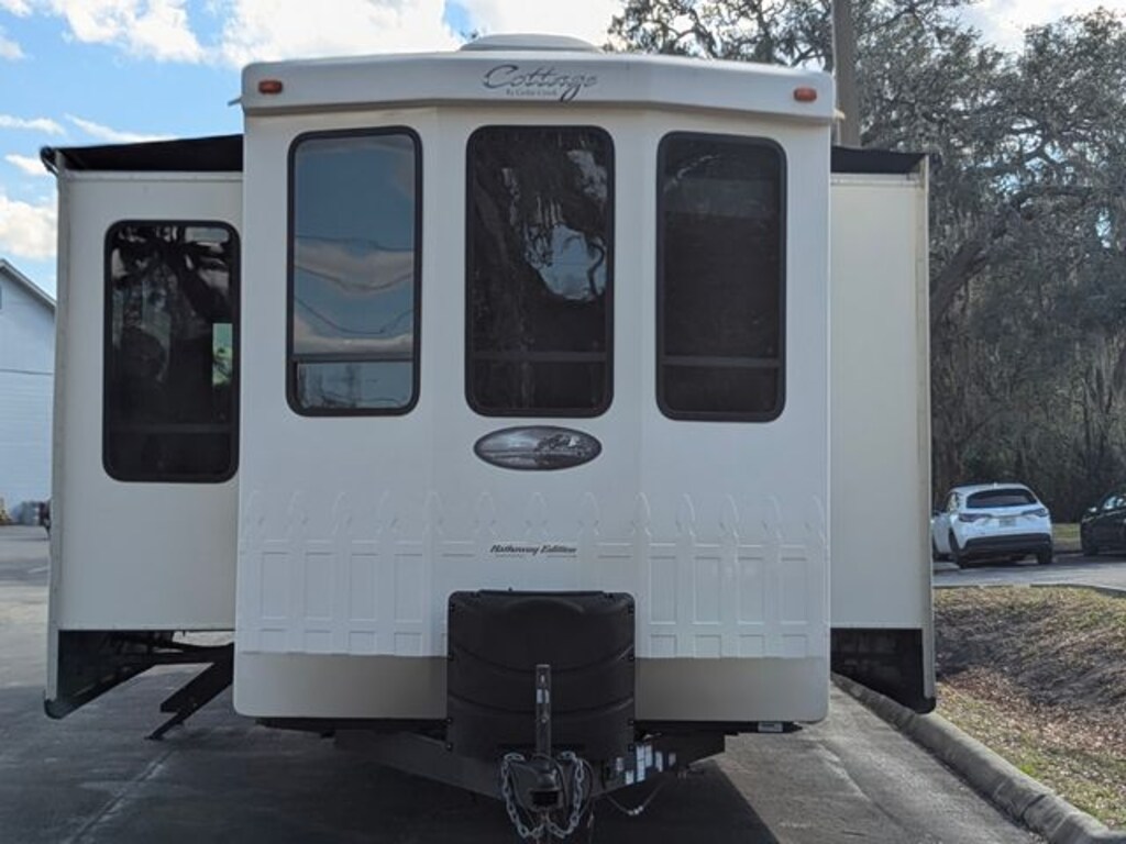 Used 2020 Cedar Creek Cottage Hathaway Edition 40CFK2 RV