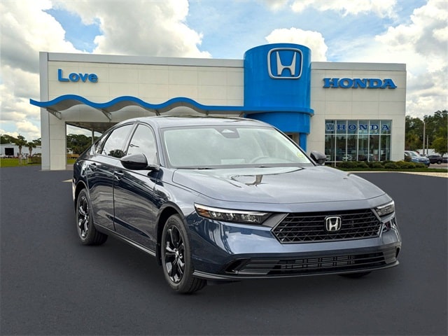 2025 Honda Accord SE's photo