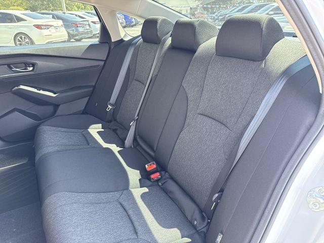 2025 Honda Accord LX - Photo 18