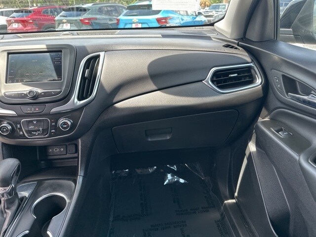2023 Chevrolet Equinox LT photo 4