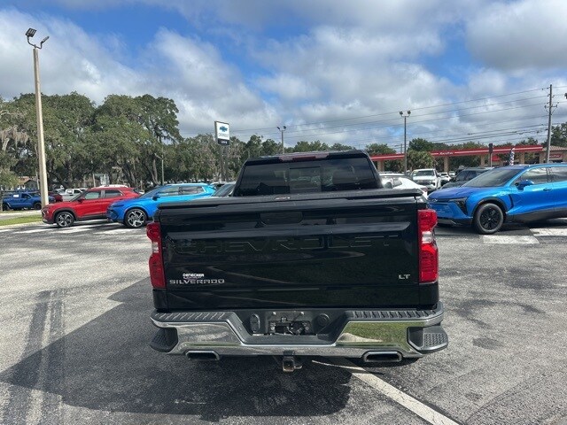 2019 Chevrolet Silverado 1500 LT photo 2