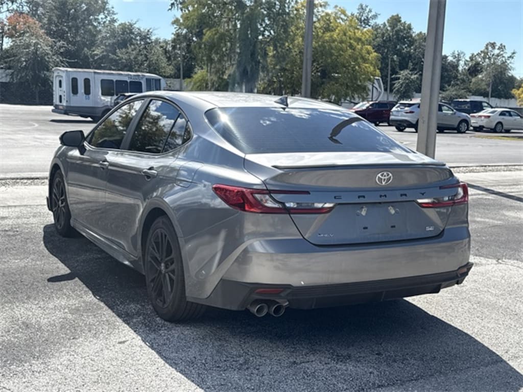 Used 2025 Toyota Camry SE Sedan