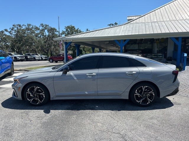 2025 Kia K5 GT-Line photo 2