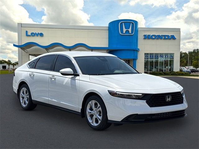 2025 Honda Accord LX's photo