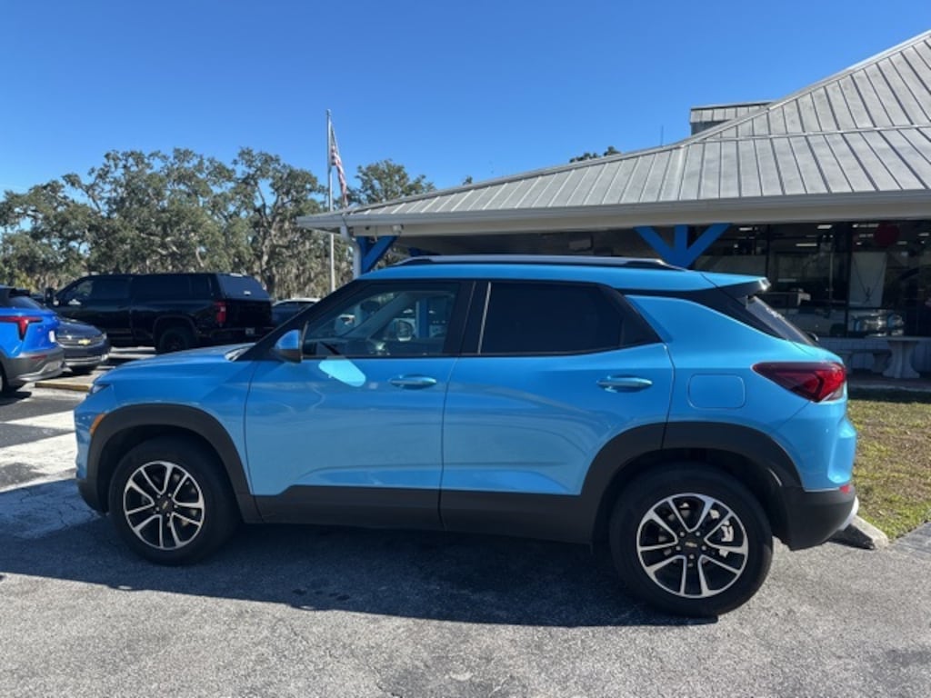 Used 2025 Chevrolet Trailblazer LT SUV