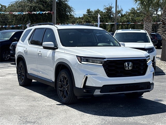 2025 Honda Pilot Touring photo 2
