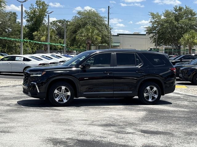 2023 Honda Pilot EX-L - Photo 11