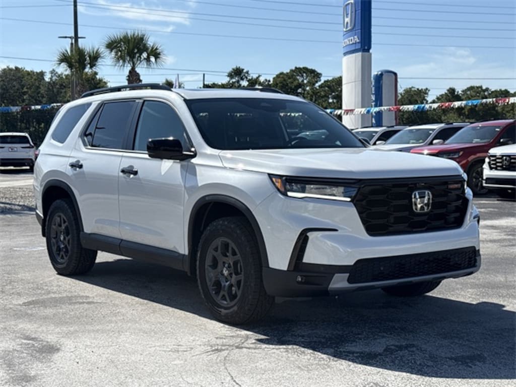 New 2025 Honda Pilot TrailSport SUV