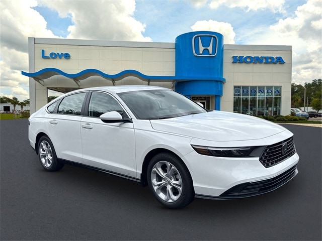 2025 Honda Accord LX's photo