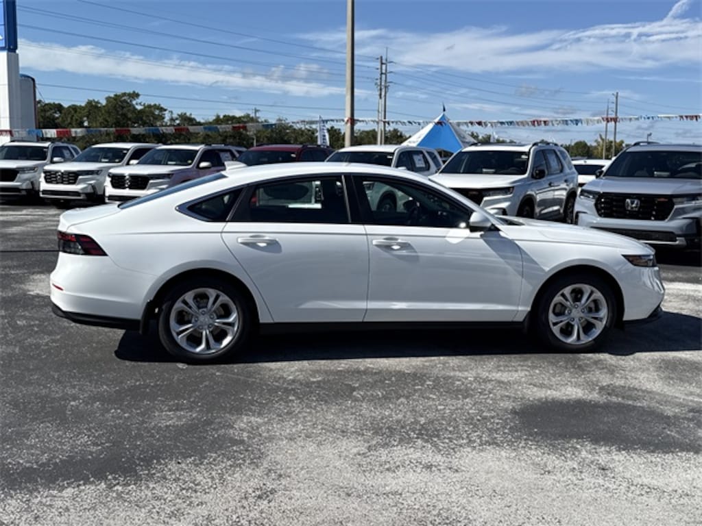 New 2025 Honda Accord LX Sedan