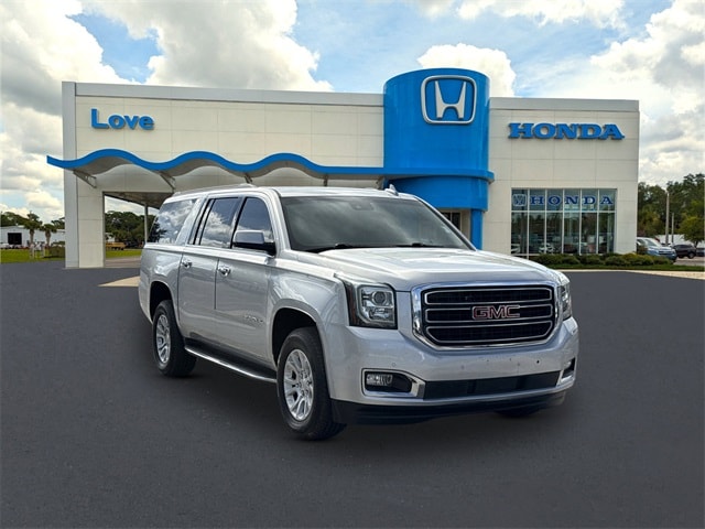 2018 GMC Yukon XL SLE's photo