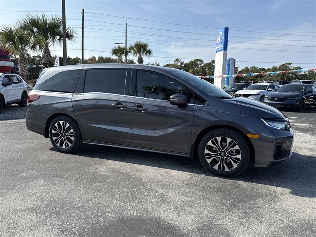 2026 Honda Odyssey Elite photo 4