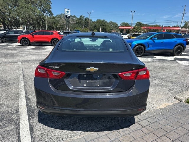 2023 Chevrolet Malibu 1LT photo 3