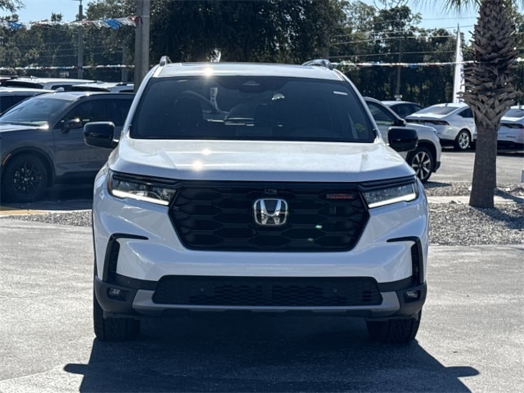 New 2025 Honda Pilot TrailSport SUV