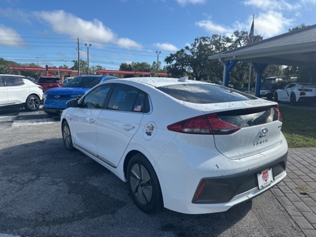 Used 2020 Hyundai Ioniq Hybrid SE Hatchback