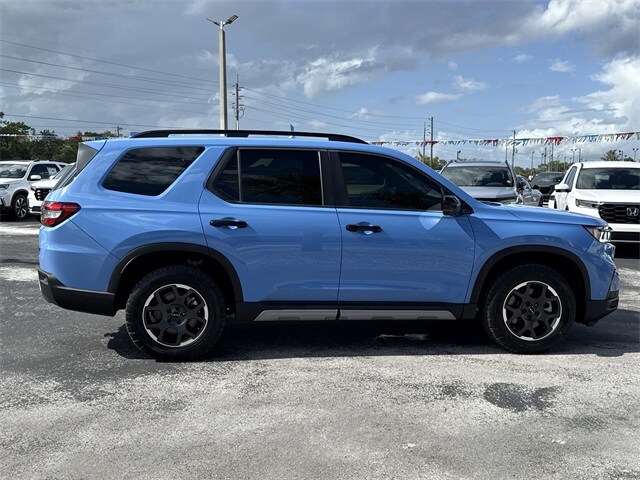 2024 Honda Pilot TrailSport photo 4