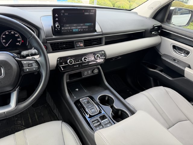2024 Honda Pilot Touring - Photo 17