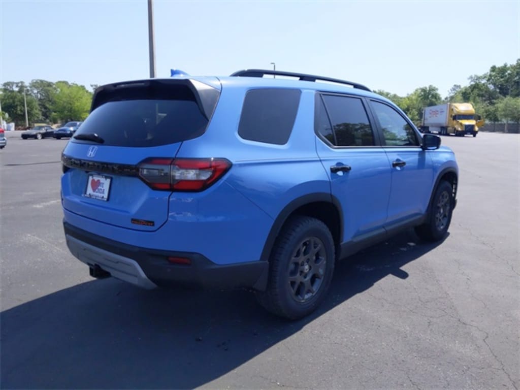 New 2025 Honda Pilot For Sale at Love Honda VIN 5FNYG1H65SB013182