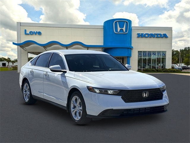 2025 Honda Accord LX's photo