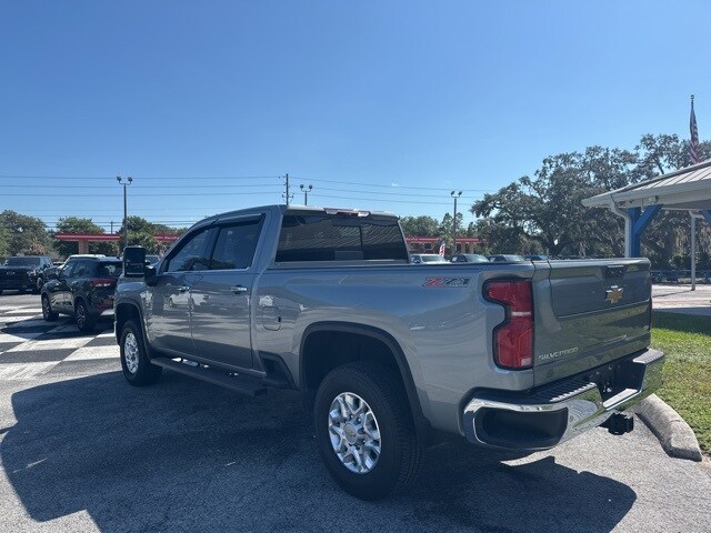 2024 Chevrolet Silverado 2500HD LTZ photo 3