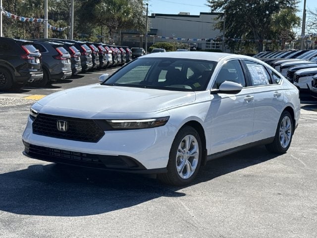 2025 Honda Accord LX - Photo 9
