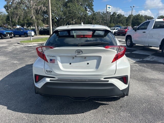 2021 Toyota C-HR LE photo 3