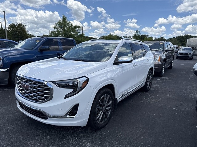 2020 Gmc Terrain Denali photo 2