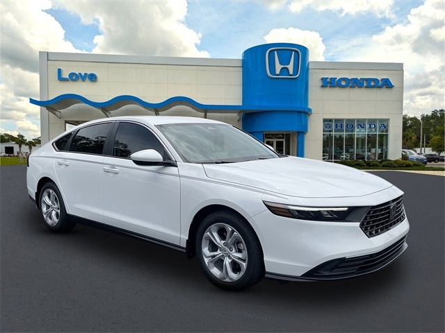 2025 Honda Accord LX's photo