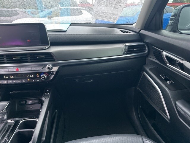 2022 Kia Telluride S photo 2