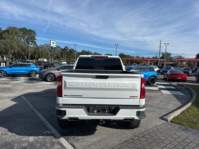 2021 Chevrolet Silverado 1500 RST photo 3