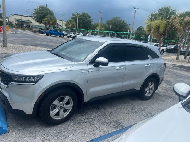 2022 Kia Sorento LX AT's photo