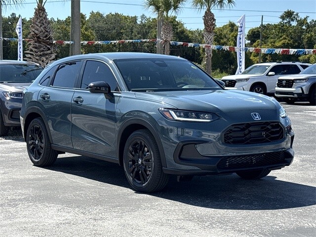 2026 Honda HR-V Sport photo 2