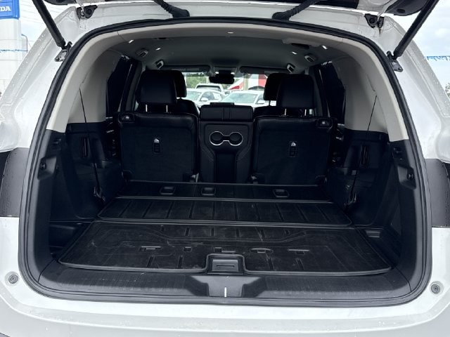 2025 Honda Pilot EX-L+ - Photo 17