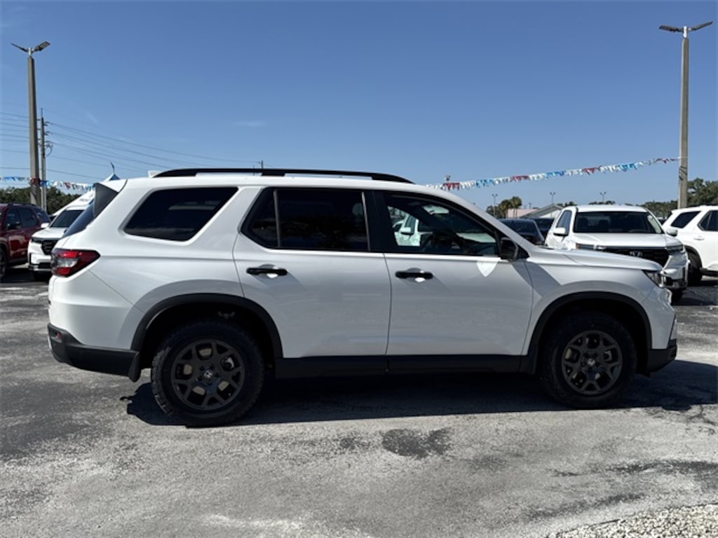 New 2025 Honda Pilot TrailSport SUV
