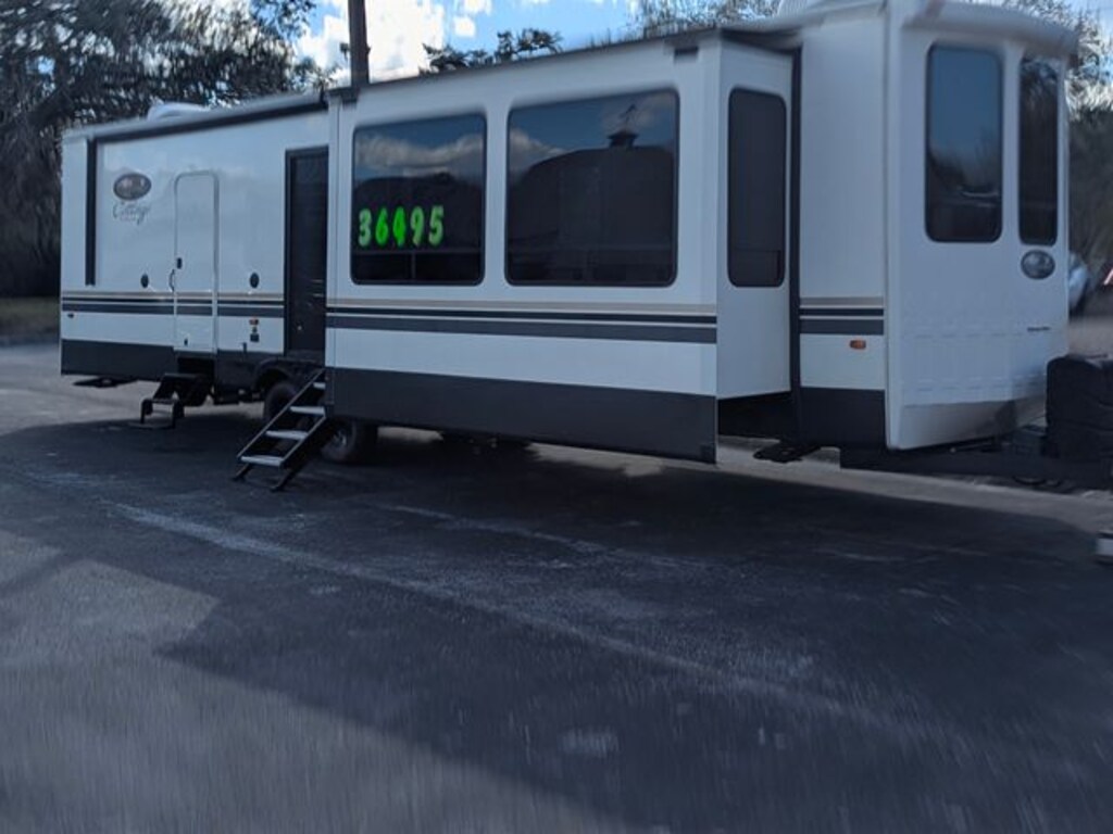 Used 2020 Cedar Creek Cottage Hathaway Edition 40CFK2 RV